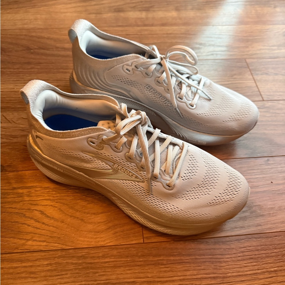 Brooks Adrenaline GTS 25